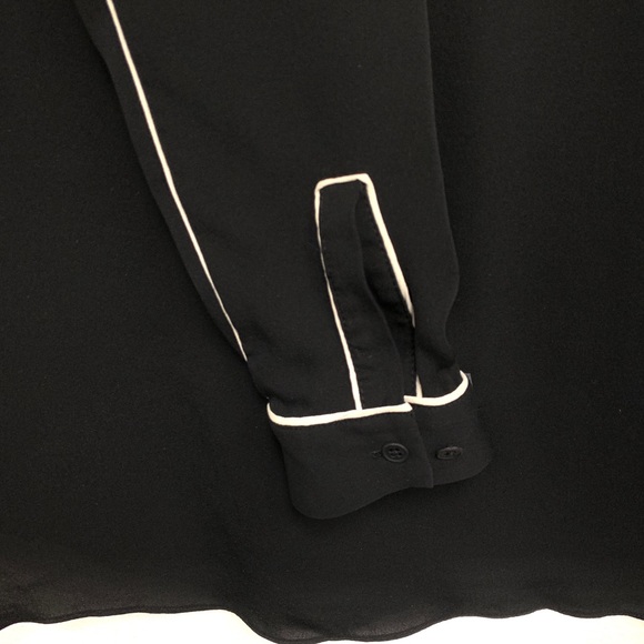 Elie Tahari ’Tyra’ Silk Blouse - Picture 6 of 7